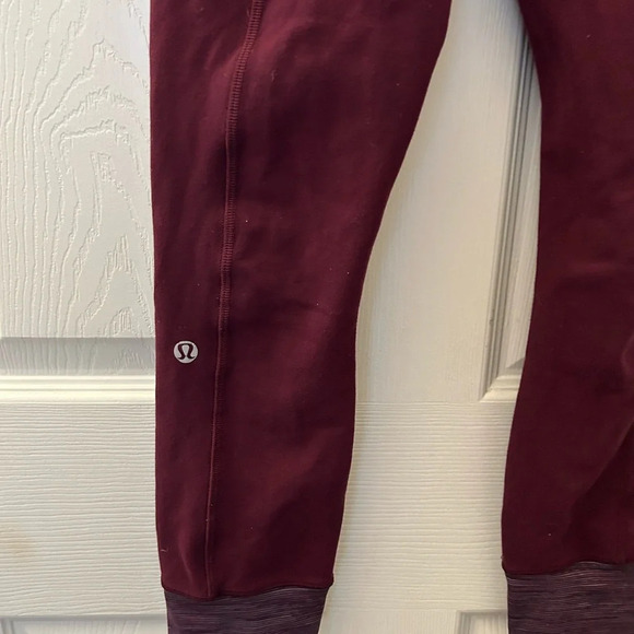 ! LULULEMON En Route Crop Plum Wee Are From Space size 4 - Picture 5 of 7